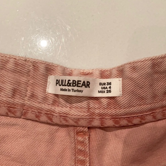 Pull and Bear pink shorts - Picture 3 of 6